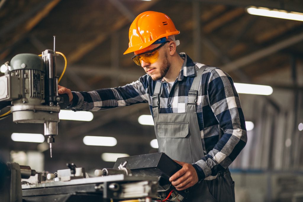 un employé usine